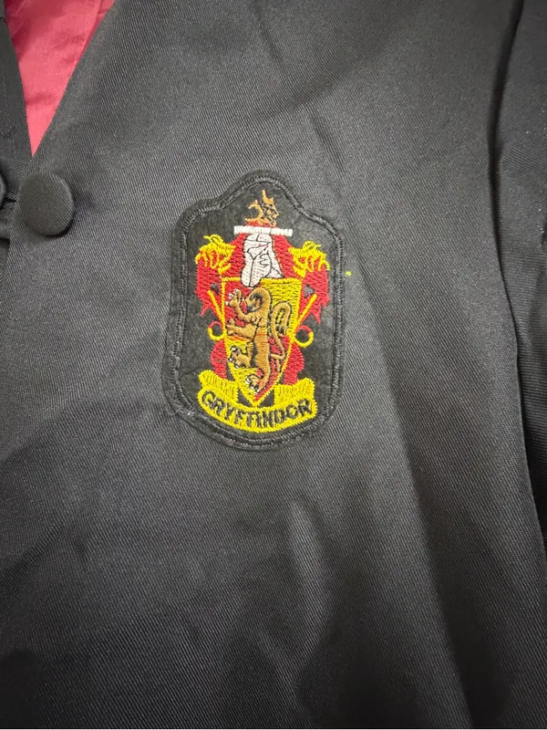 Gryffindor Wizard Robe with Hood and Complete Outfit for Women Black & Red - Image 3