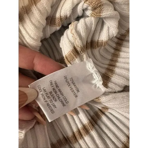 White & Brown Striped Henley Ribbed Knit Top – Small - Image 6