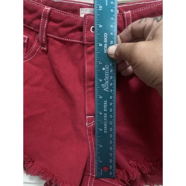 PacSun Red Denim Shorts Raw Hem Size 25 Mid Rise Zip Pockets‎ - Image 6