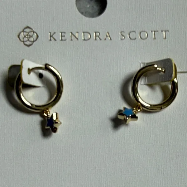 Kendra Scott Kayla Huggie Gold Hoop Earrings Blue Star Charm New - Image 3