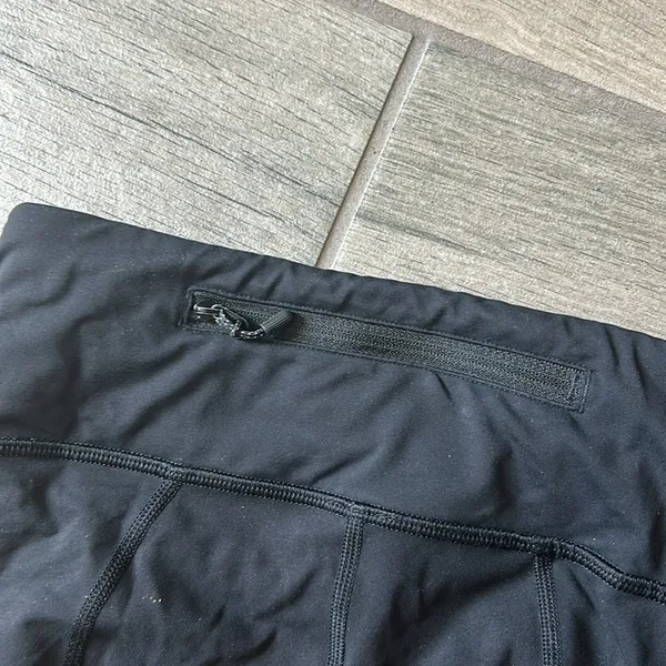 Lululemon black cropped leggings - Image 7