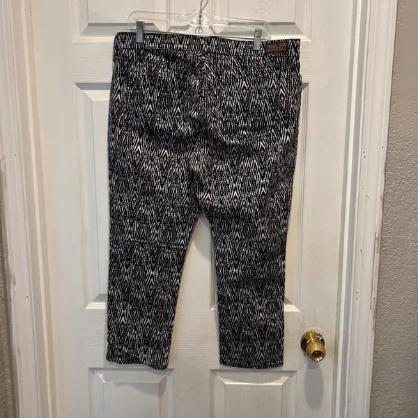 Levi Strauss Mid Rise Ankle Skinny‎ Pants Women Size 16 W33 Geometric Print - Image 5