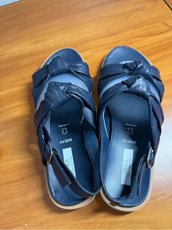 Marks‎ & Spencer Wide Fit Navy Blue Leather Sandals Twist Slingback Flat Comfort - Image 4