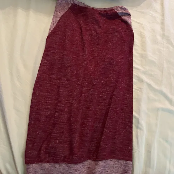 Disney Parks Minnie Kiss Lightweight Sweater Women's Size Small Maroon Heathered - Image 7