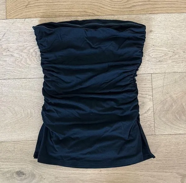 Superdown - Ruched Strapless Top in Black - Image 3