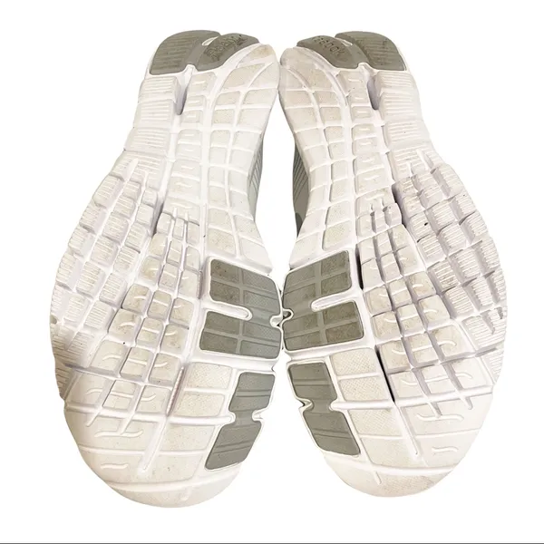 Reebok Size‎ 9 ZPump Fusion Womens Running Low Top Sneaker Grey White Athletic - Image 8