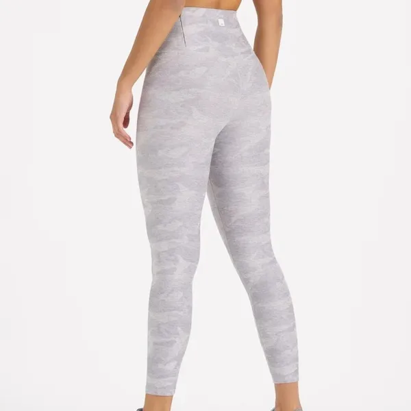 Vuori Clean Elevation Legging Pale Heather Camo Women's Medium - Image 2