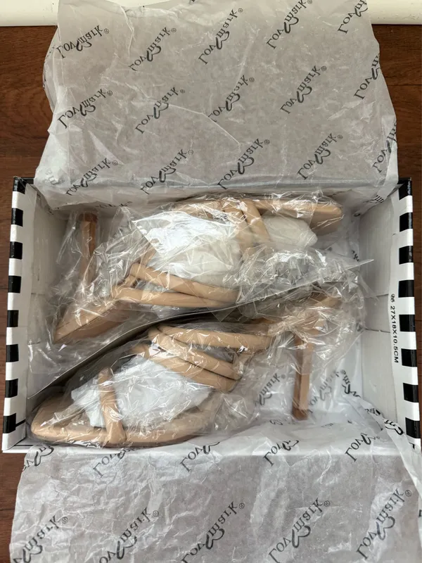 Nude heels Tan Size 7.5 - Image 2