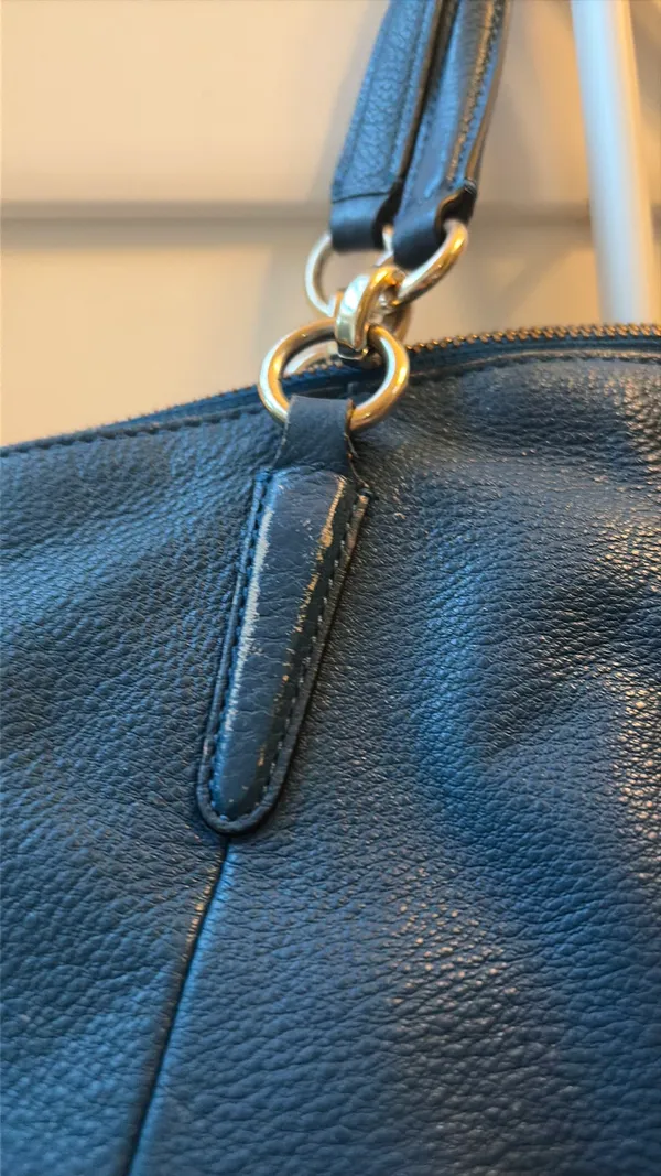 Coach Blue PebbledLeather Shoulder or crossbody bag with silver hardware - Image 2