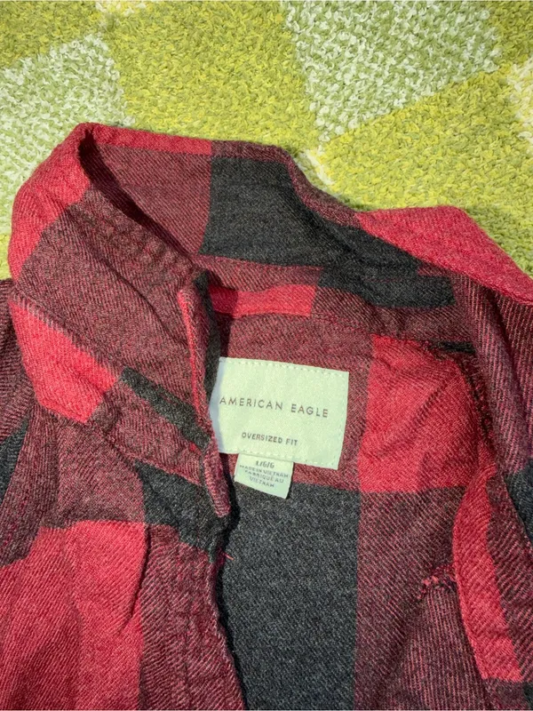 American Eagle Outfitters Red and Black Plaid Flannel Shirt - Image 2