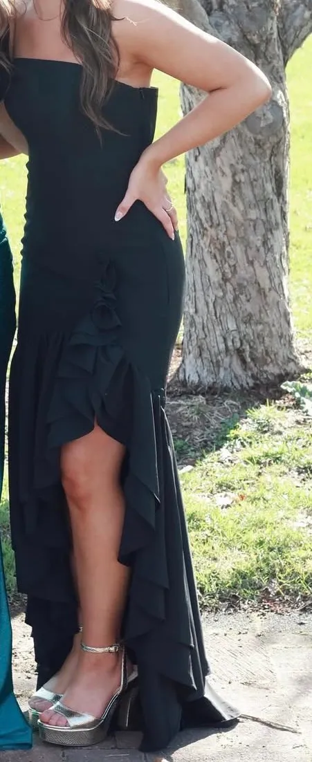 Black prom dress ruffle slit - Image 2