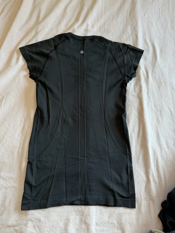 Lululemon Swiftly Tech Tee - Image 2