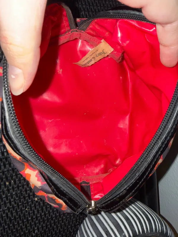 Juicy Couture Makeup Bag - Image 2