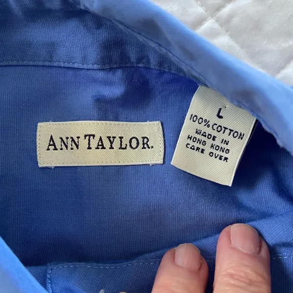 Vintage Ann Taylor Blue Button Down Shirt Size L Classic Chic Quiet Luxury - Image 4