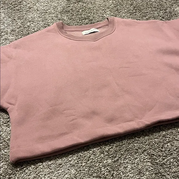 Paragon FitWear Women’s Fleece Lined Cropped‎ Dusty Pink Crewneck Sweatshirt - Image 2