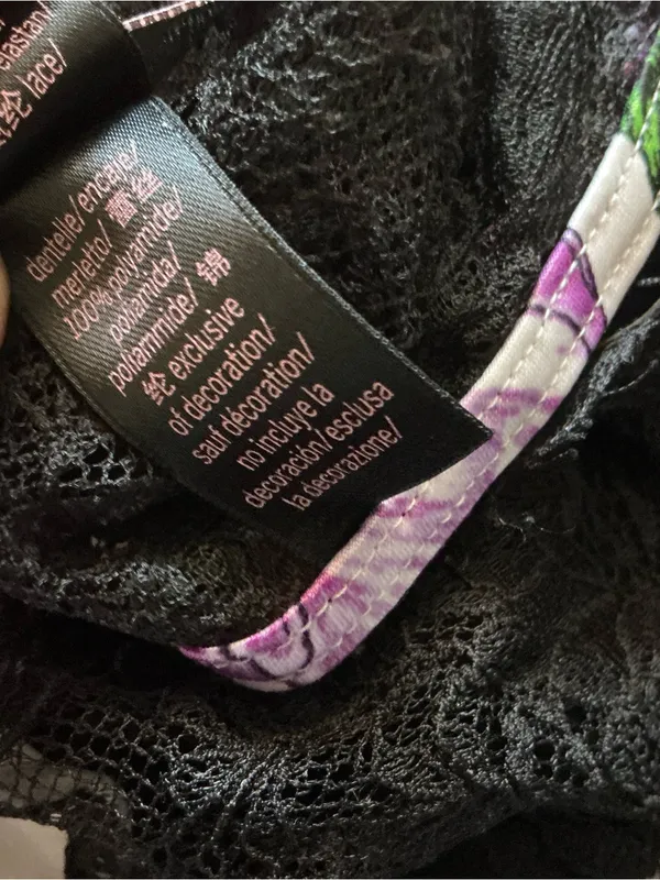 Victoria’s Secret camisole top satin floral lace trim and open back size large - Image 8