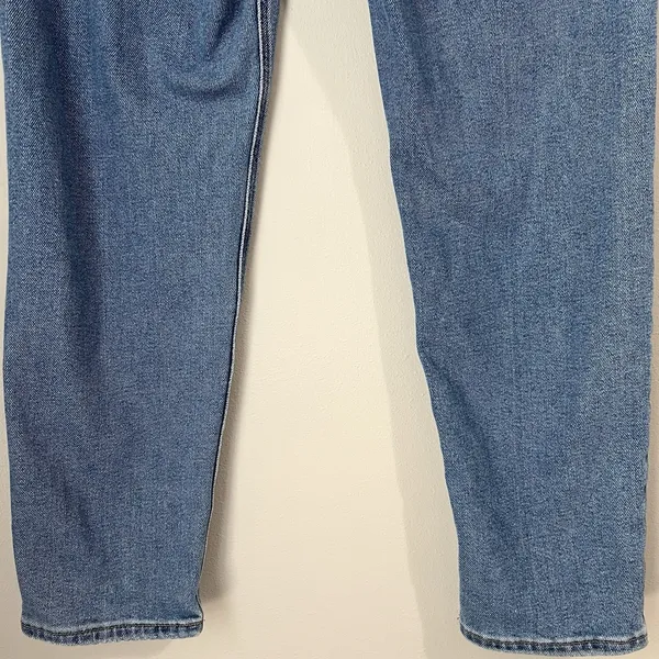 American Eagle Stretch Mom Jeans High Rise Women's Size 4 Regular Medium Wash - Image 6