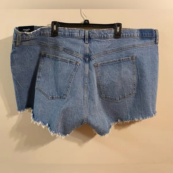New NWT Abercrombie & Fitch High Rise The‎ Mom Short Curve Love 37 24 - Image 4