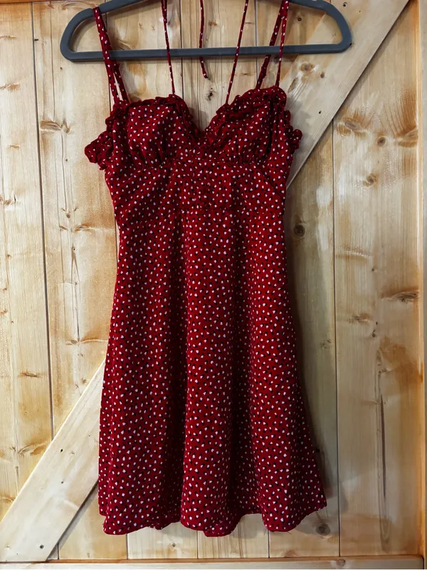 Princess Polly‎ Stacey Mini Dress Red Heart Print Ruffle Smocked Size 2 - Image 2