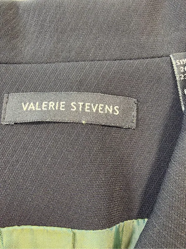 Valerie Stevens Black Cropped Tailored Blazer Size 10 - Image 5