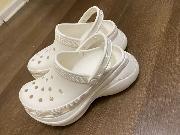 Crocs Women’s Classic Bae Clogs Platform Comfort Slip On Womans 8 - Image 5