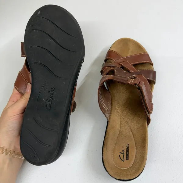Clarks Collection Brown Leather Strappy Slide Sandals hook and loop summer 9.5 - Image 5