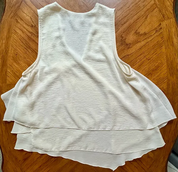 H&M Flowy Top White - Image 2