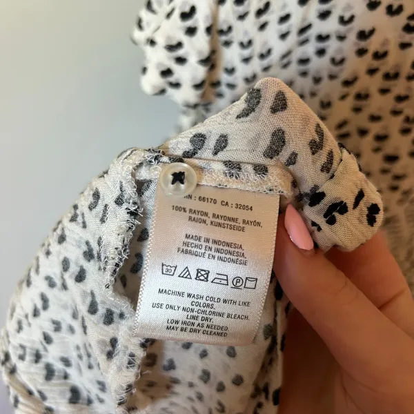 Vanessa Virginia by Anthropologie Spotted Black and White Blouse M - Image 9