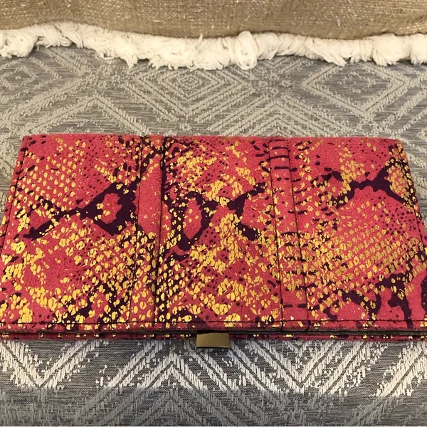Kenneth Cole Reaction - Large Wallet -  Pink - Image 7