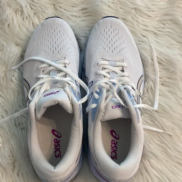 ASICS Women's White and Purple Running Shoes size 9.5 BNWOT - Image 10