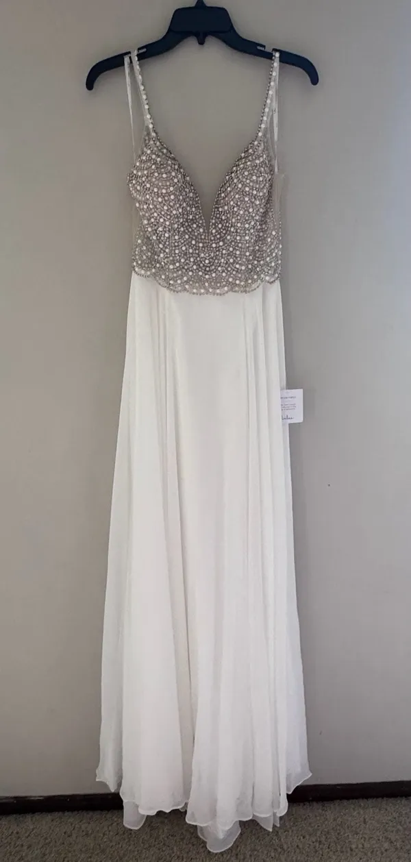 NWT Lulus Size 6 True Love White Beaded Rhinestone Maxi Dress Wedding Gown - Image 4