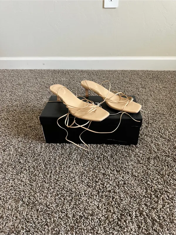 LPA Lucia Heel in Nude, Ankle-Tie Strappy Kitten Heel Sandal in Nude, size 6.5 - Image 7