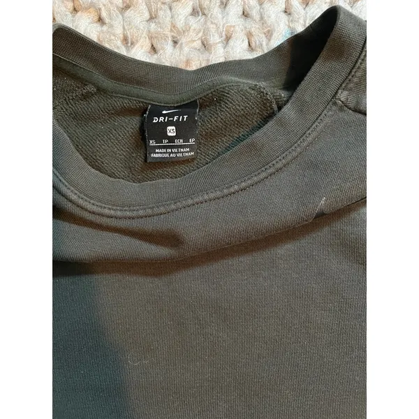 Nike pullover over sweatshirt army green size xs - Image 6