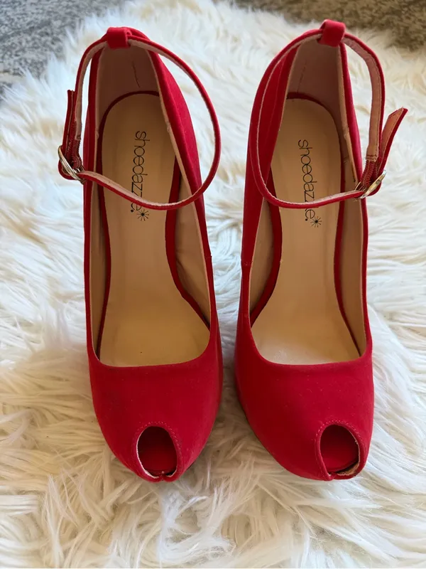 Shoe Dazzle Arya peeptoe pumps Red Size 6 - Image 5