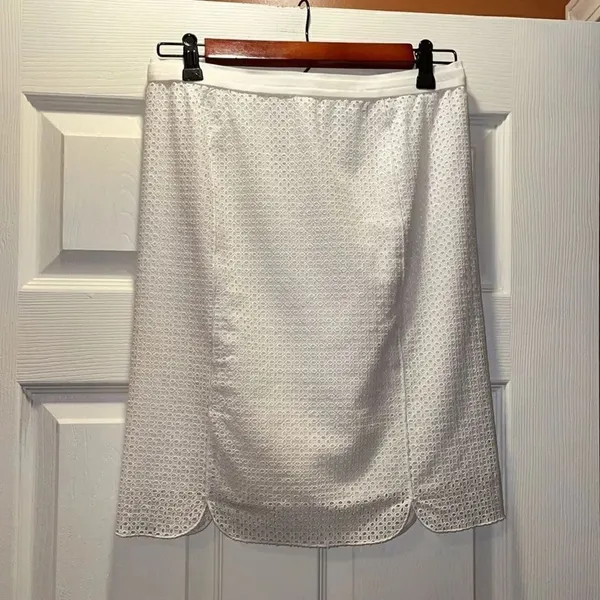 Ellie Tahari Molly White Eyelet Pencil Skirt - Image 2