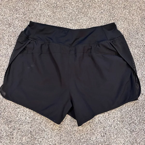Apana Women's Athletic Shorts Black, Size M - Image 3