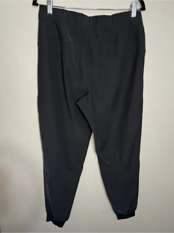 Lululemon On The Fly Black Athletic‎ Joggers - Image 7