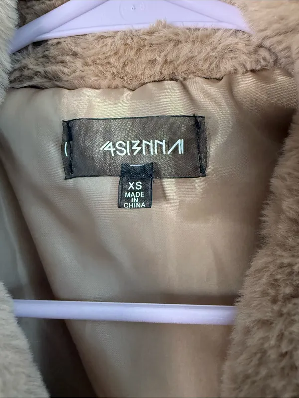 4SI3NNA Plush Faux Fur Jacket - Beige - Image 3