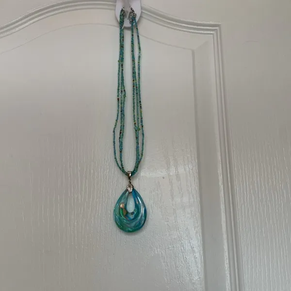 Source Unknown Blue Green Glass Pendant with Blue Green Beads - Image 2