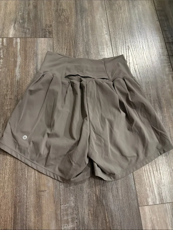 Halara SoftlyZero Airy 2-in-1 Shorts Steeple Gray Pockets Medium 4.5 inseam - Image 7