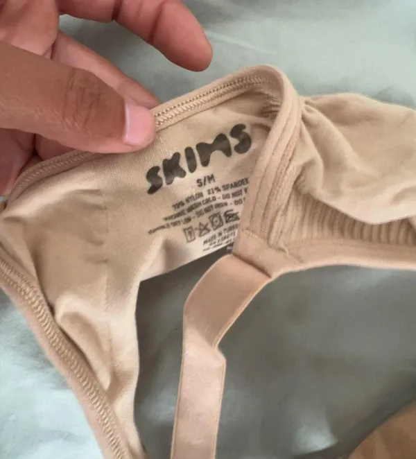 Skims sculpt bra  - Image 4