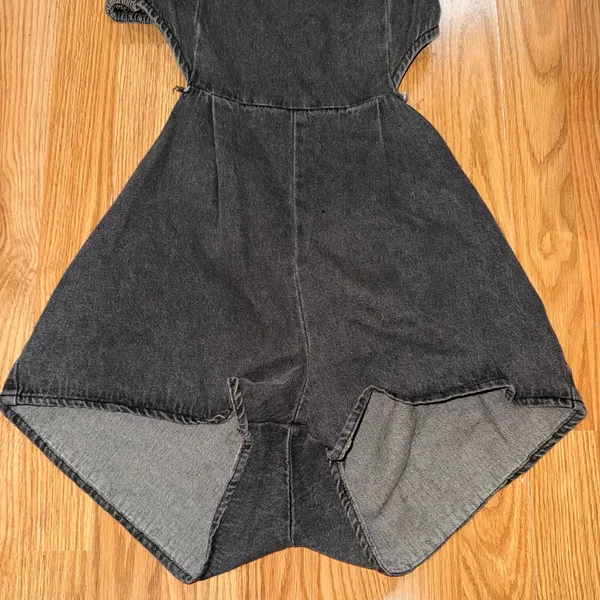 Altar'd State Puff sleeve romper with cut out back - Image 5