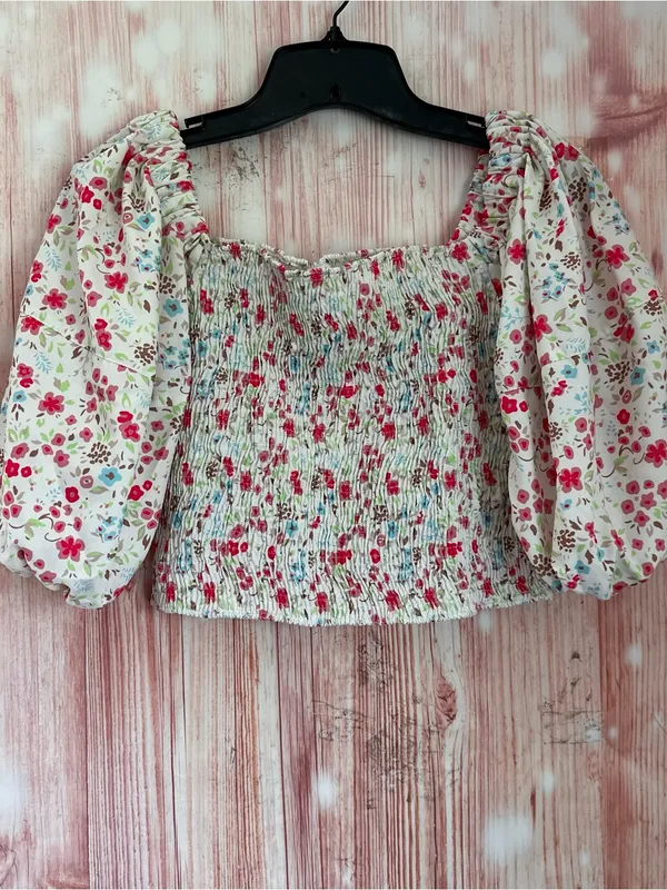 Sokie Collective White Puff Sleeve Greenwich Ditsy Floral Smocked Top Sz M - Image 2