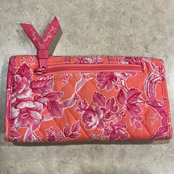Vera Bradley pink wallet - Image 2
