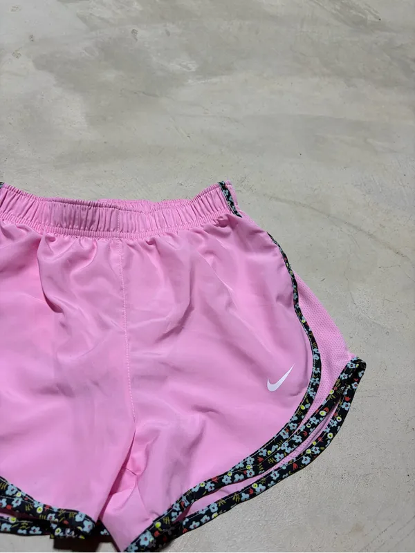 Nike Pink Women's Athletic Shorts with Floral Edge Trim XS - Image 5
