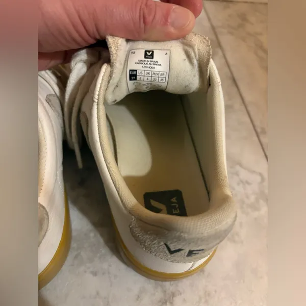 Veja Campo Sneakers in White/Natural - Image 7
