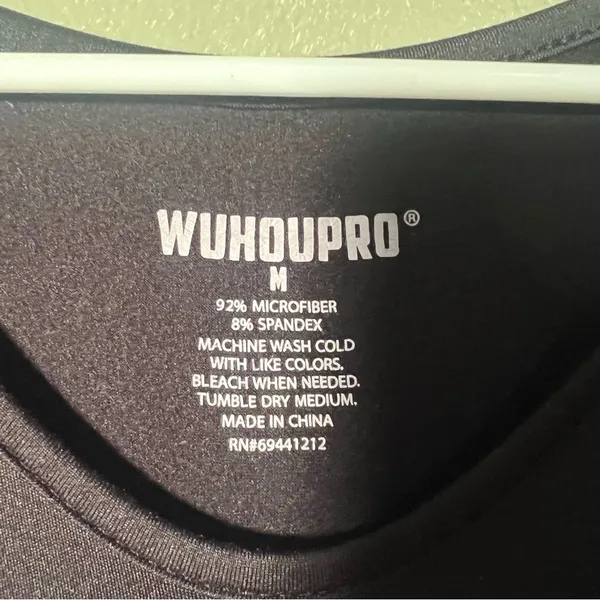 Wuhoupro‎ Women's Size Medium Long Sleeve T-Shirt Fleece Lined Black Microfiber - Image 9