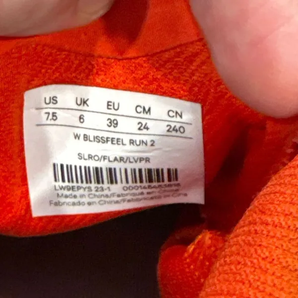 Lululemon blissfeel 2 running shoes size 7.5 - Image 7