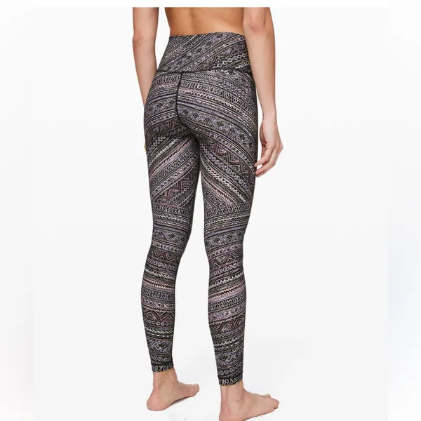 Lululemon Wunder Under High-Rise Tight *Engineered Full-On Luxtreme‎ size 6 - Image 2