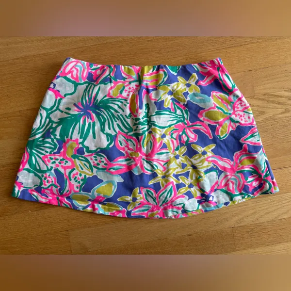 Lilly Pulitzer Tropical Floral Skort in Pink, Green & Blue - Image 3